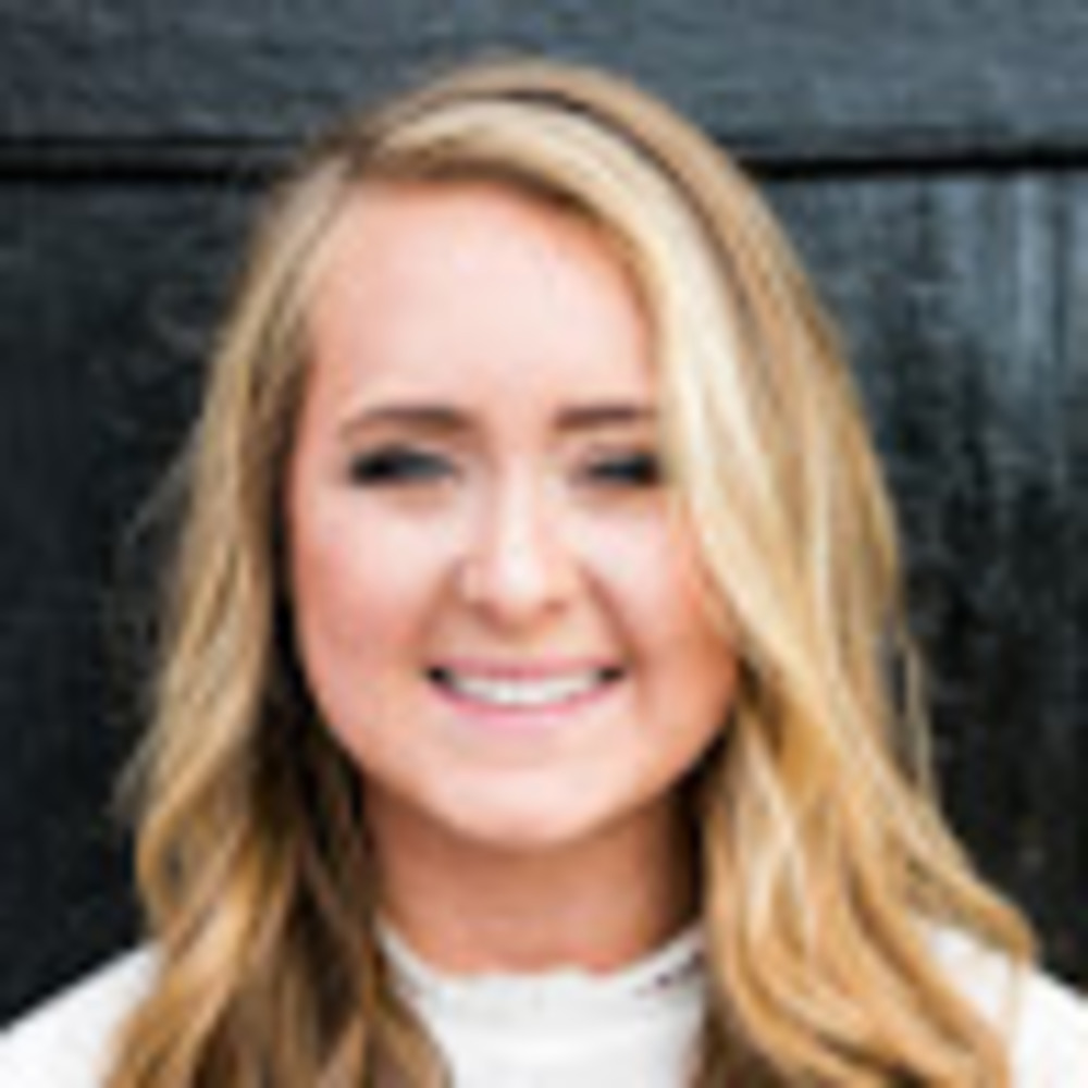 Meet your Posher, Adrienne